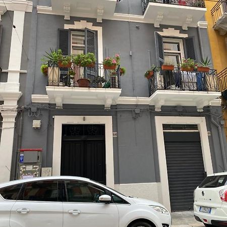 Casaro Stazione Apartment Bari Exterior foto