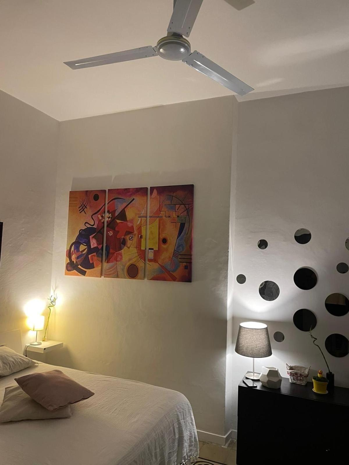 Casaro Stazione Apartment Bari Exterior foto